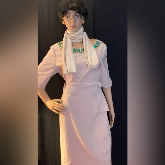 Classy beaded beige {Royal Collection} Eliza J dress - Picture 10 of 16